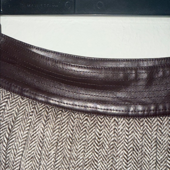 Altar’d State Elegant Brown Tweed Pleated Skirt - medium. B4 - Picture 3 of 6